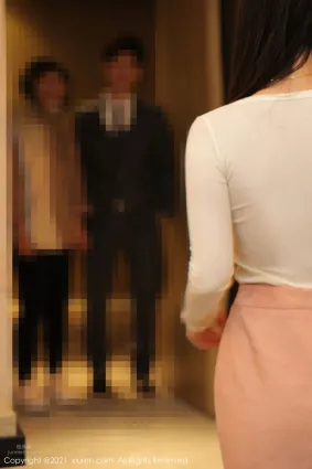 帶着同事回家吃晚飯 朱可兒硬着頭皮陪酒